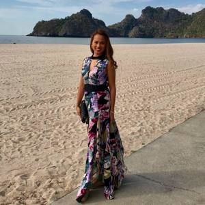 Meet your Posher, Mia